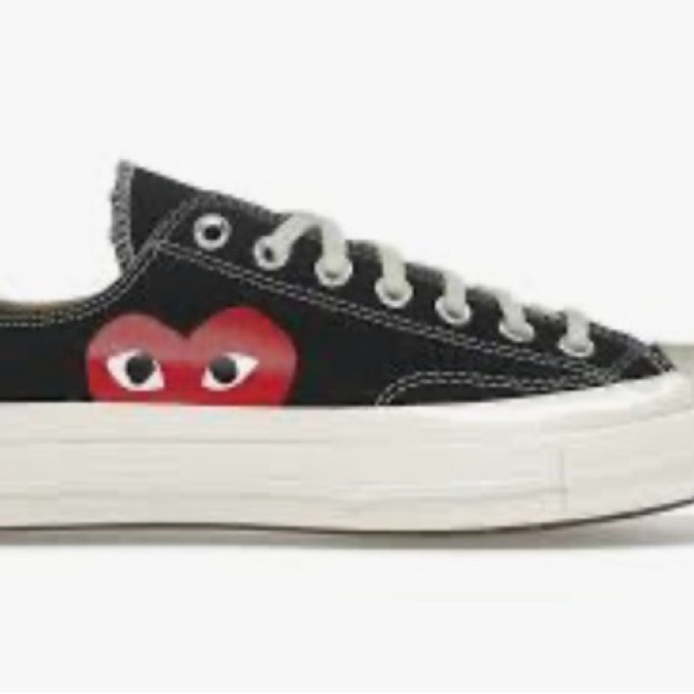 Comme des Garçons PLAY x Converse Chuck 70 low